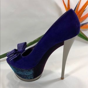 NWOB Purple Faux Suede Stiletto Peep Toe  Pumps